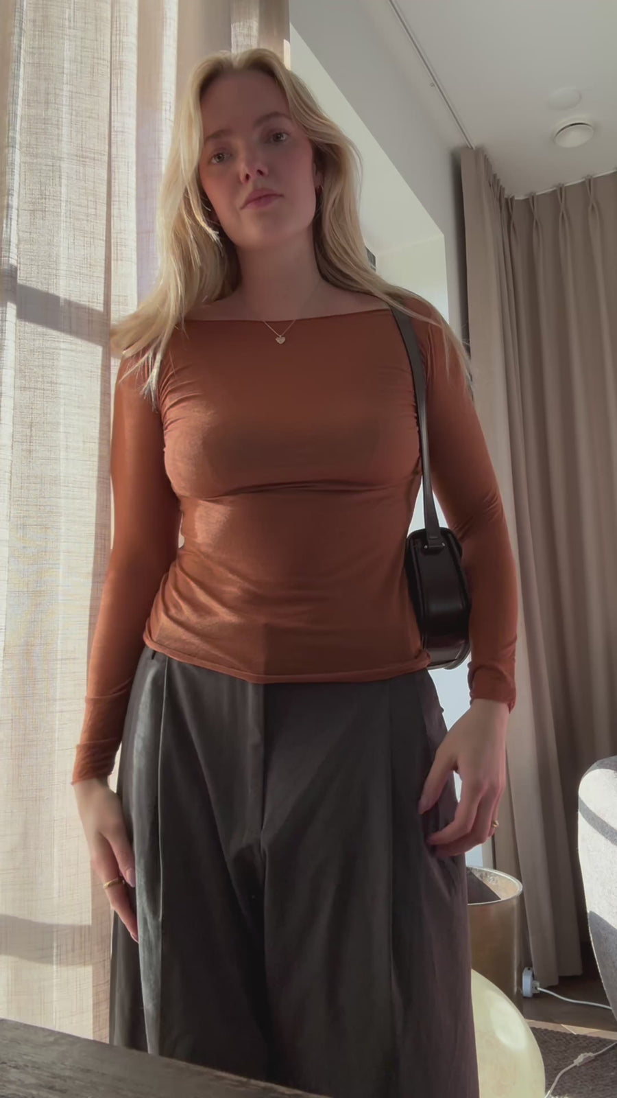 Video: Alea Baselayer i Burnt Amber fra Cashé Atelier